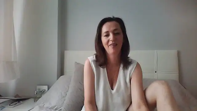 Snapshot of ArianaStarr chatting on June 13, 2026, 6:11 am ArianaStarr online show from June 13, 2026, 6:11 am