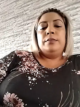 IndianLara online show from April 22, 2026, 9:22 am