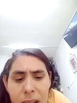 blanca24325 online show from October 31, 2025, 5:36 pm