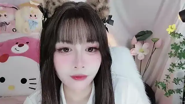 -zhuzhu-999- online show from April 5, 2026, 7:33 pm