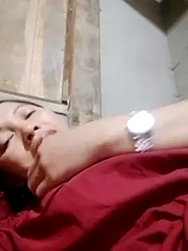 TRIEUTRIEU20 online show from December 2, 2025, 12:43 pm