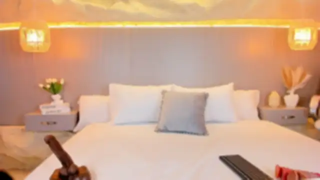 AmyColman  online show from March 10, 2026, 11:59 am