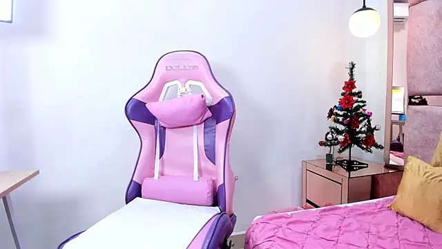 aitana monteroo online show from November 27, 2025, 11:45 am