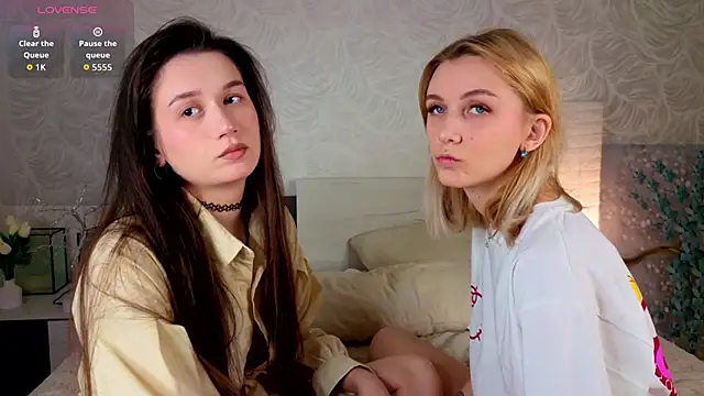 Snapshot of betweenUse chatting on January 6, 2026, 5:22 am betweenUse online show from January 6, 2026, 5:22 am