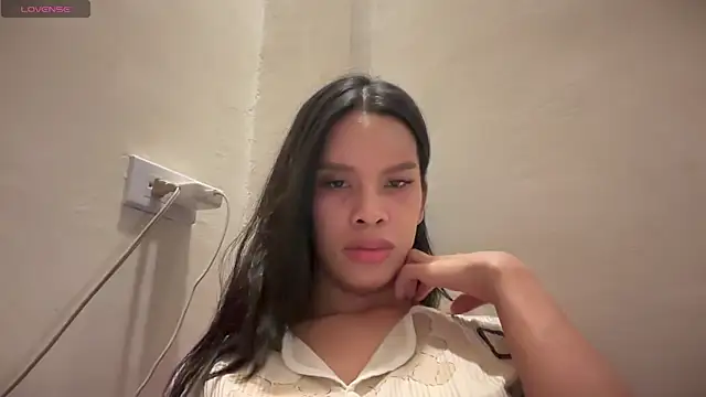 Snapshot of Candicemeow chatting on May 26, 2026, 2:29 am Candicemeow online show from May 26, 2026, 2:29 am
