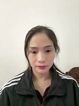 Pig pig11 online show from November 19, 2025, 1:11 pm