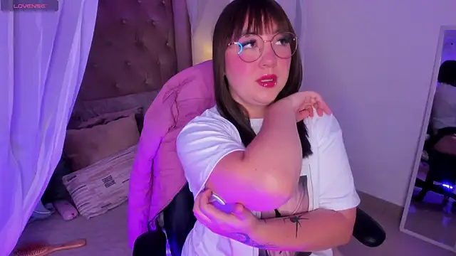 Myla mayfield online show from November 30, 2025, 11:58 am