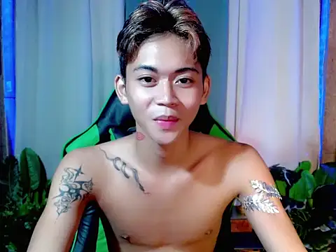 Snapshot of AsianCuteGuy21 chatting on November 13, 2025, 8:13 am AsianCuteGuy21 online show from November 13, 2025, 8:13 am