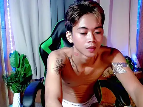 Snapshot of AsianCuteGuy21 chatting on November 16, 2025, 11:27 am AsianCuteGuy21 online show from November 16, 2025, 11:27 am