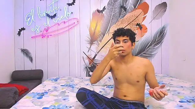 huntboyss online show from November 24, 2025, 4:12 am