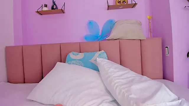 sienna mg online show from November 20, 2025, 12:16 pm