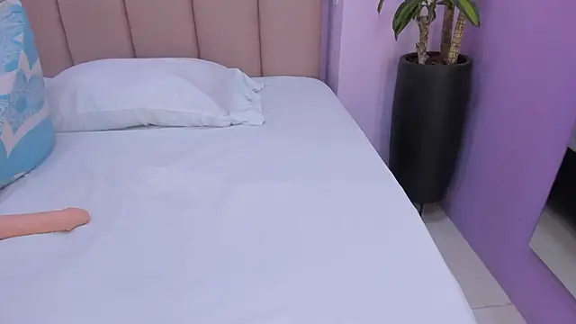 sienna mg online show from November 28, 2025, 11:57 am