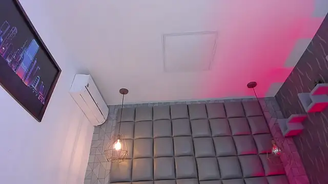 Snapshot of dannavelvet chatting on January 7, 2026, 12:29 pm dannavelvet online show from January 7, 2026, 12:29 pm