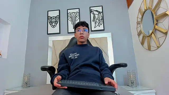 adams bobby online show from April 9, 2026, 11:04 am