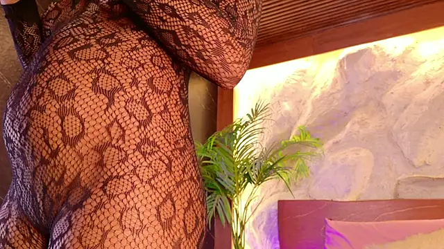 loana vegas online show from April 22, 2026, 4:26 am