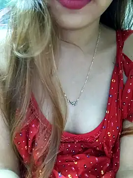 Sujatab250 online show from April 19, 2026, 6:43 pm