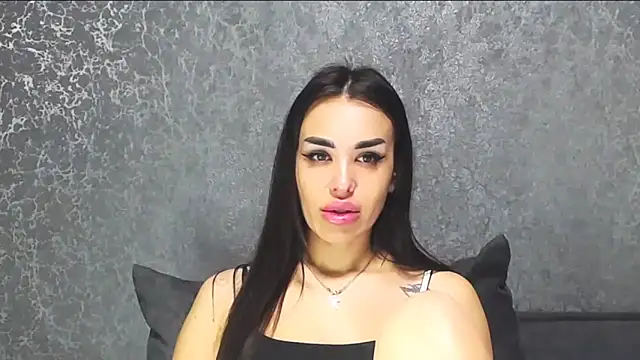 velvetveyraX online show from April 21, 2026, 12:11 pm