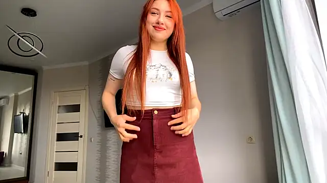 IsabellaRedfire online show from October 28, 2025, 9:13 am