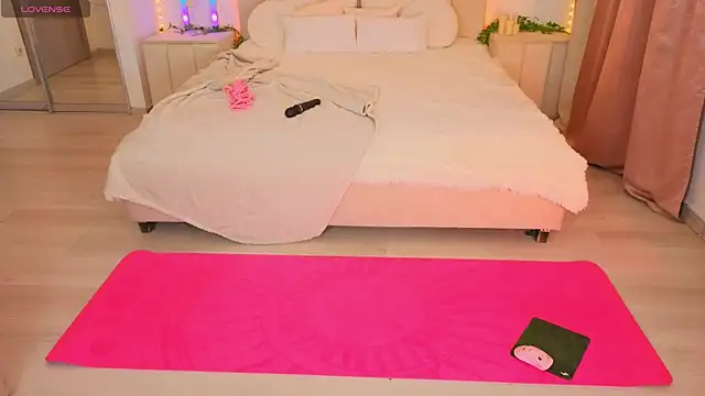 poison  ivy online show from November 16, 2025, 4:18 am