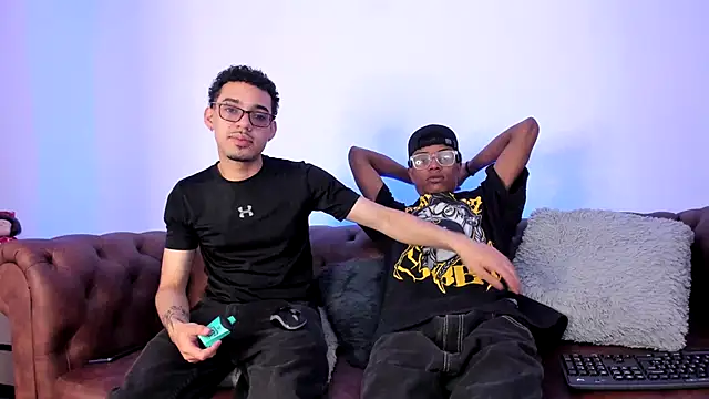 Suckdream1 online show from December 4, 2025, 1:31 pm