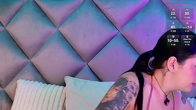  giggy 2 online show from November 11, 2025, 11:43 am