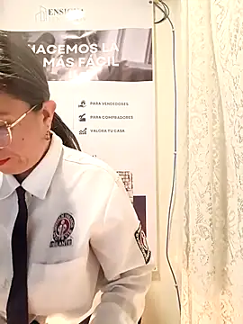 Valentina--1 online show from April 4, 2026, 10:02 am