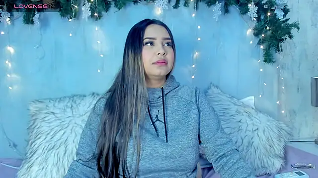 Rebeca 35 online show from November 30, 2025, 1:04 pm