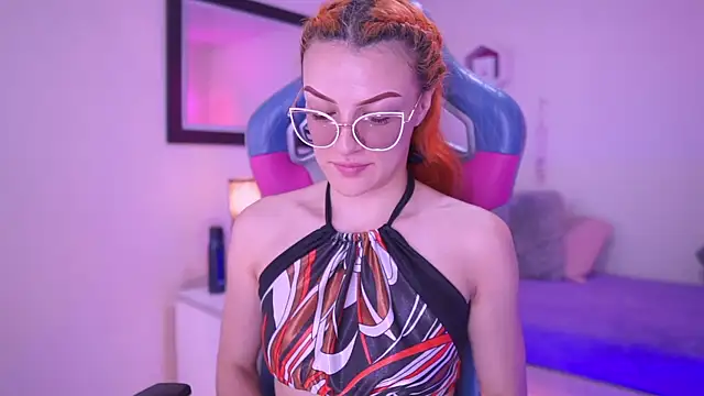 celeste blazze  online show from November 25, 2025, 2:39 pm