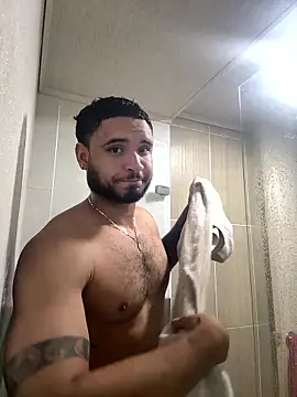 AUSTINN TORRES online show from January 9, 2026, 10:22 pm