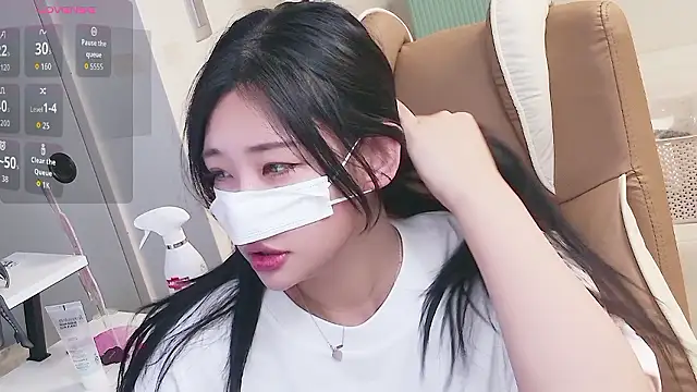 Milk Sola online show from June 7, 2026, 2:43 pm