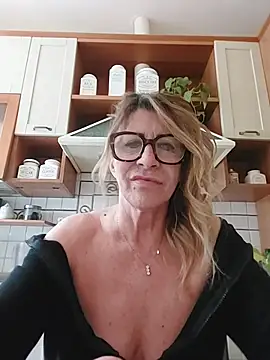 susylux online show from April 21, 2026, 4:34 pm