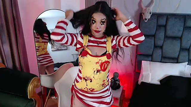 Jade Fg online show from October 31, 2025, 1:45 pm