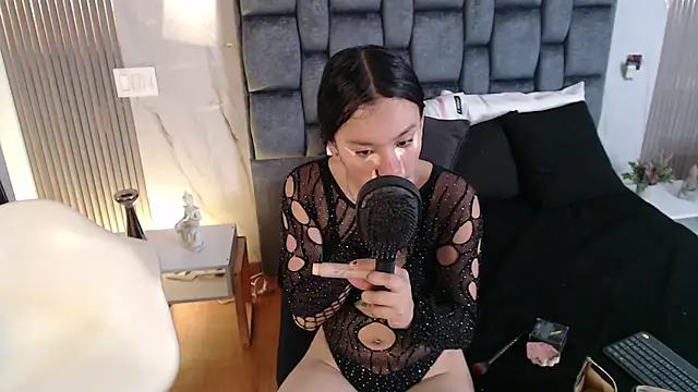 Jade Fg online show from November 6, 2025, 12:28 pm