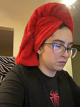 Kloe Novoa online show from April 20, 2026, 1:03 pm