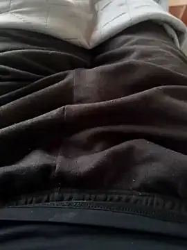 Andres  00 online show from April 15, 2026, 2:35 pm