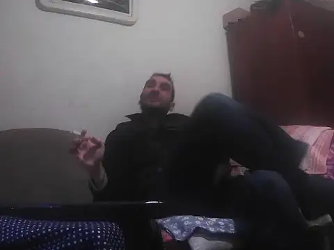 alin42xx online show from December 3, 2025, 6:32 am