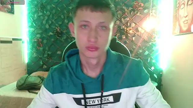 Garuo 18 online show from November 15, 2025, 2:53 am