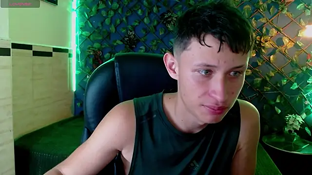 Garuo 18 online show from December 5, 2025, 6:59 pm