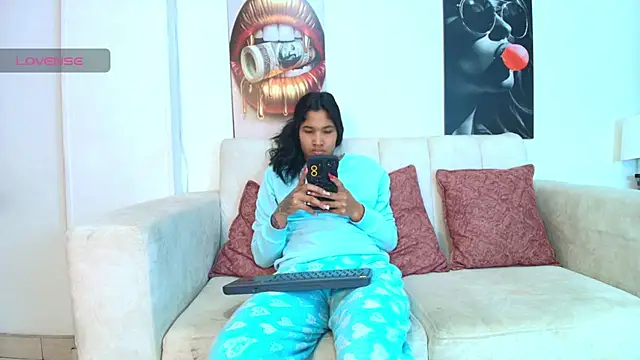 Skinny Nasty Dirty online show from October 28, 2025, 12:41 pm