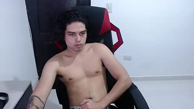 LiamRidesr online show from November 13, 2025, 8:19 pm