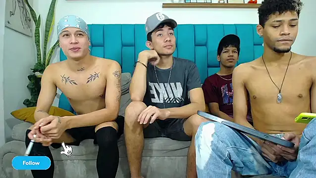 Hot Boys Latinos X online show from April 6, 2026, 5:25 pm