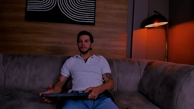 tonny  08 online show from November 12, 2025, 1:22 pm