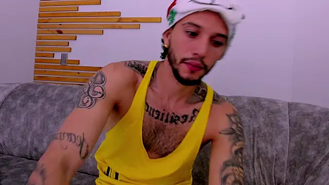 tonny  08 online show from December 4, 2025, 1:53 pm