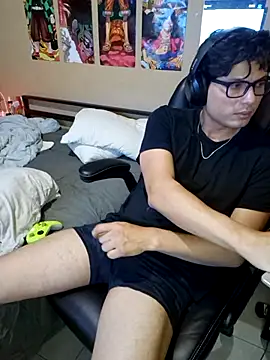 Ais B10 online show from March 12, 2026, 3:23 am