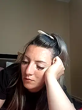 Gabrielaalialiali online show from April 20, 2026, 7:55 am