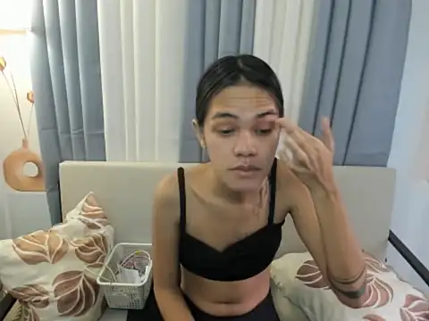 XxBigCockAliyahxX online show from November 10, 2025, 5:17 am