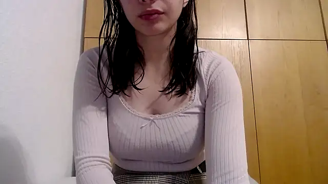 bellefleurrr online show from November 16, 2025, 7:30 pm