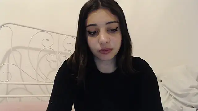 bellefleurrr online show from April 18, 2026, 8:53 pm