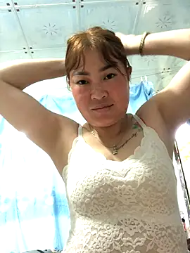 bombom1x online show from November 10, 2025, 8:35 am