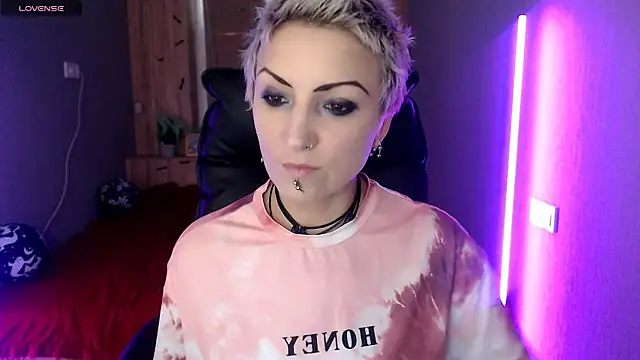 Sweet-n-Strong online show from November 19, 2025, 8:14 am